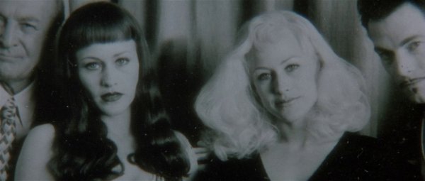 Шоссе в никуда фильм 1997 Постер