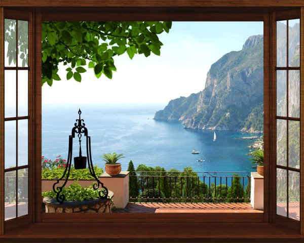 Окно с видом на море