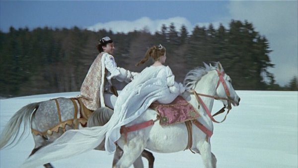 Три орешка для Золушки фильм 1973