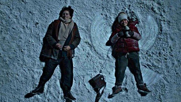 В метре друг от друга Постер