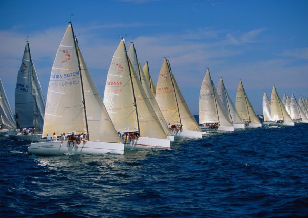 Картины Леонида Афремова парусники