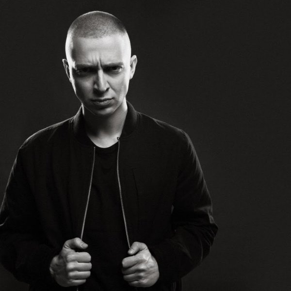 Ава Оксимирона