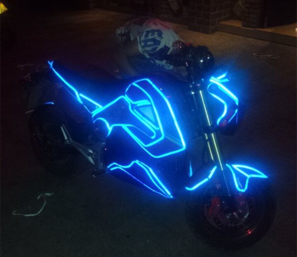Неоновая подсветка на скутер