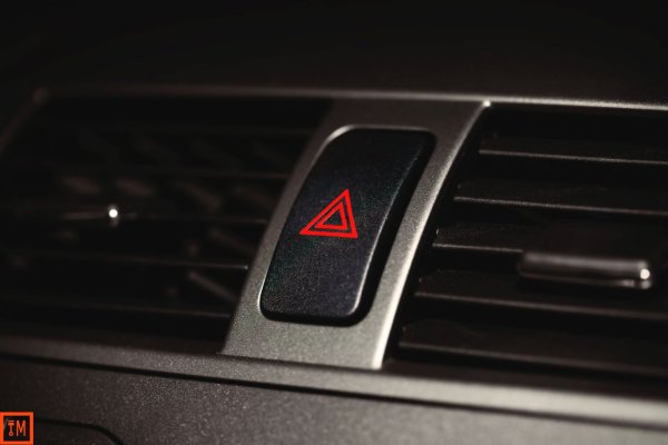 Аварийная сигнализация автомобиля