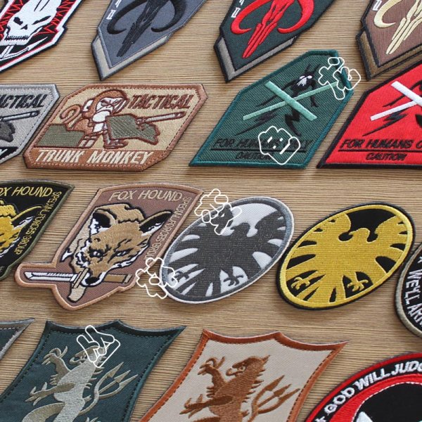 Креативные нашивки