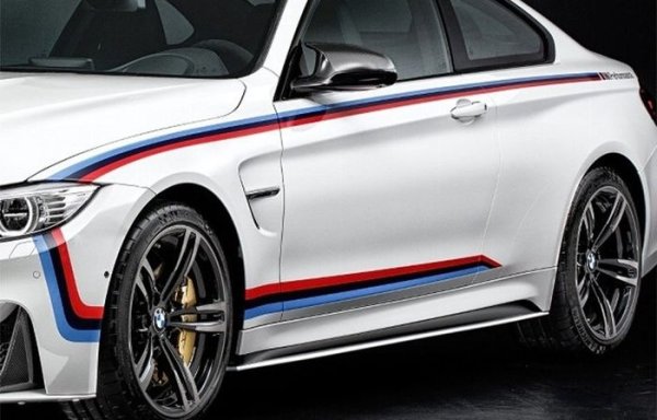 Наклейки м перфоманс на БМВ