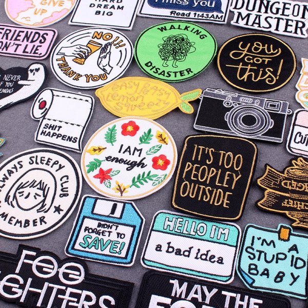 Брендовые нашивки