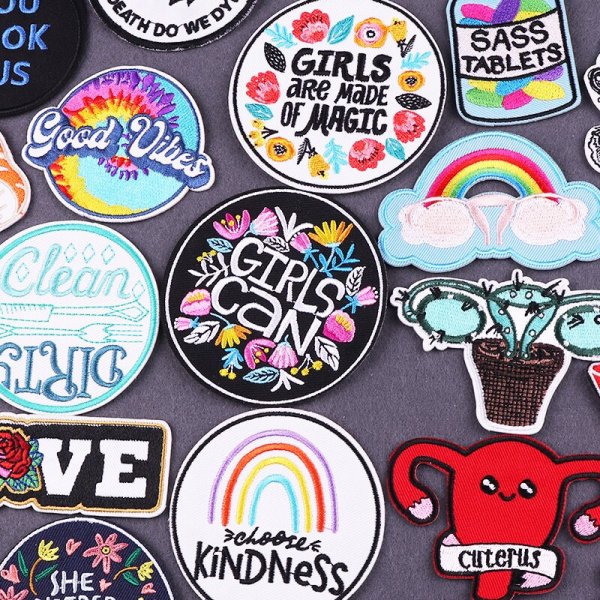 Креативные нашивки