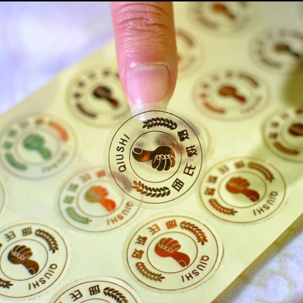 Прозрачные наклейки