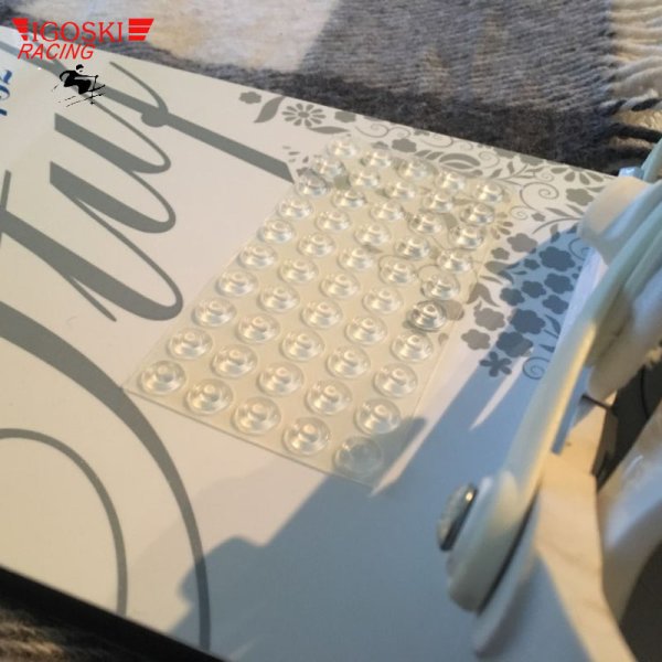 Наклейка на сноуборд противоскользящая