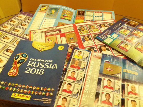 Panini наклейки