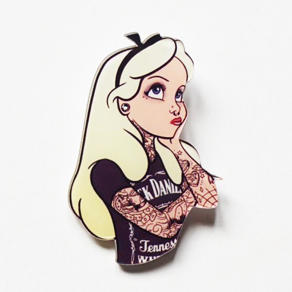 Наклейки на авто для девушек