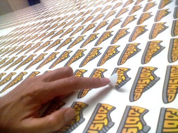 Прозрачные наклейки