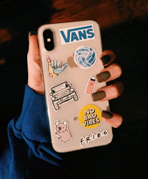 Наклейки на чехол для телефона