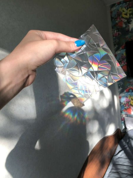 Радужные наклейки на окна