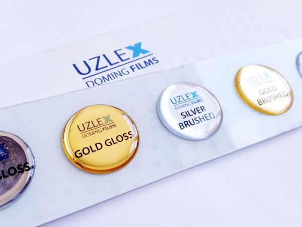 Объемные шильды смола