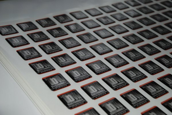 Смоляные наклейки