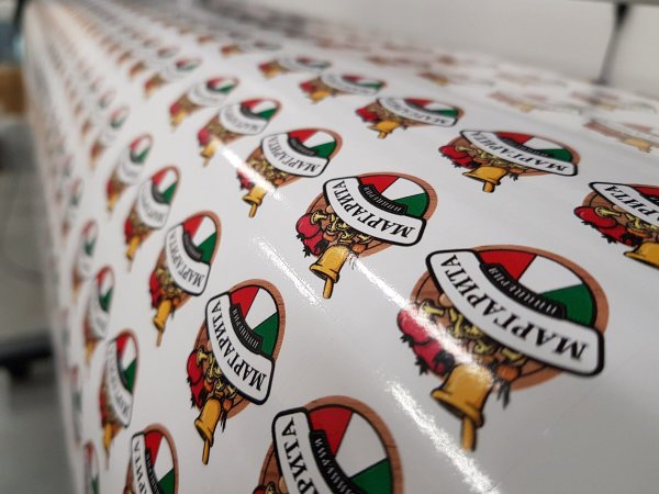 Наклейки с ламинацией