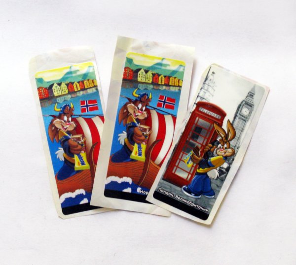 Шоколадные батончики Несквик с наклейкой