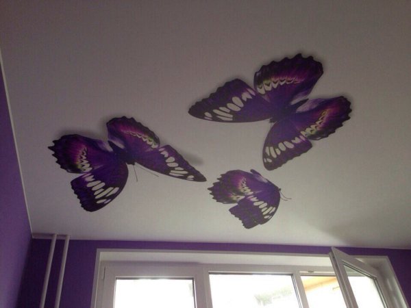 Наклейки бабочки на натяжной потолок