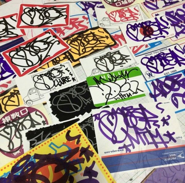 Наклейки теггинг