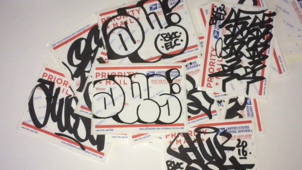 Скетчи граффити на стикерах