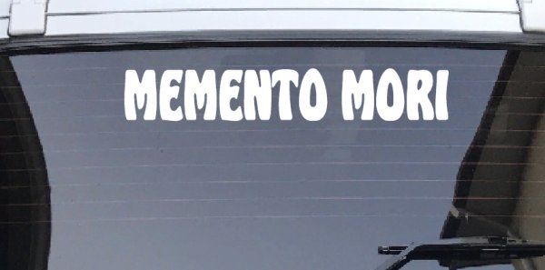 МЕМЕНТО Мори наклейка