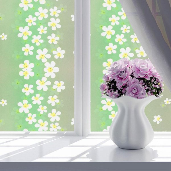 Плёнка на окна декоративная