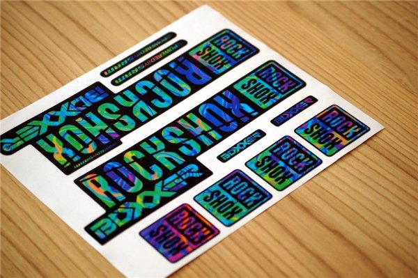 Кастом наклейки