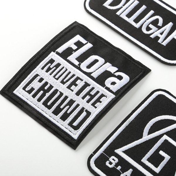 Тканевые наклейки на одежду