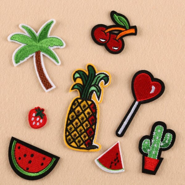 Яркие нашивки на одежду