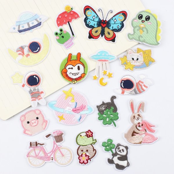 Милые наклейки тканевые