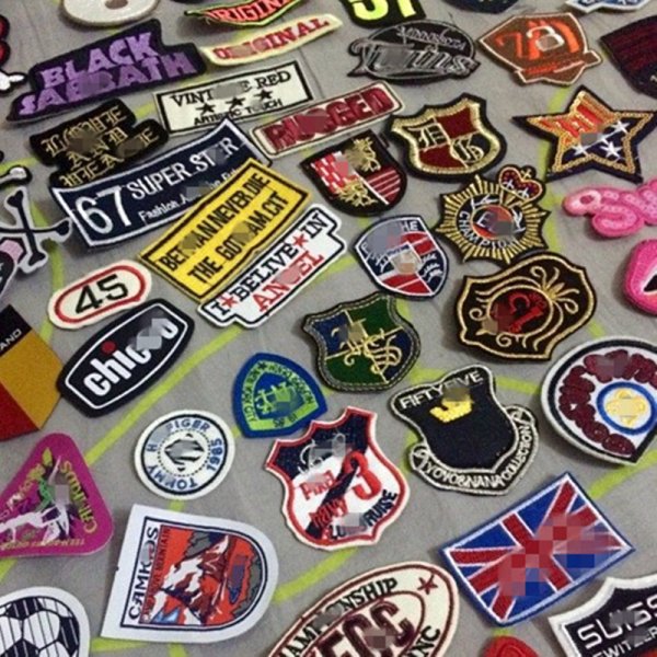 Светоотражающие наклейки