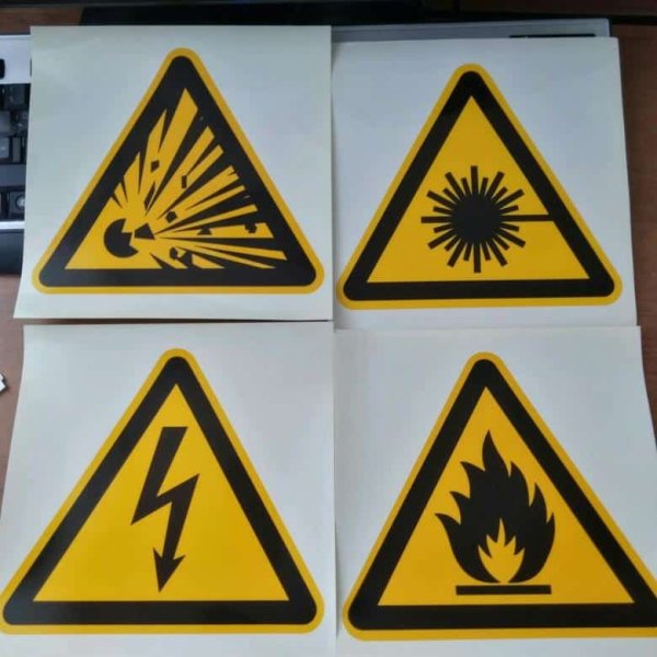 Знак предупреждения