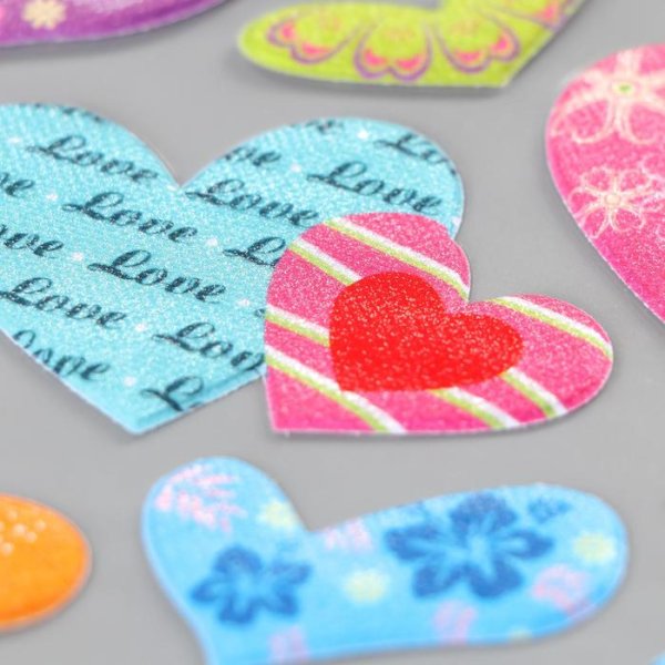 Наклейки из пластика