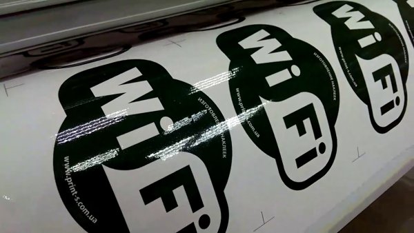 Износостойкие наклейки с ламинацией в Москве