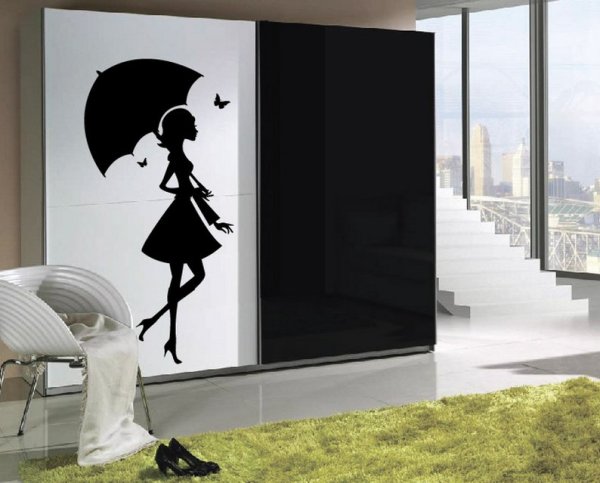 Интерьерные наклейки на черную дверь