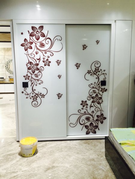 Роспись дверцы шкафа