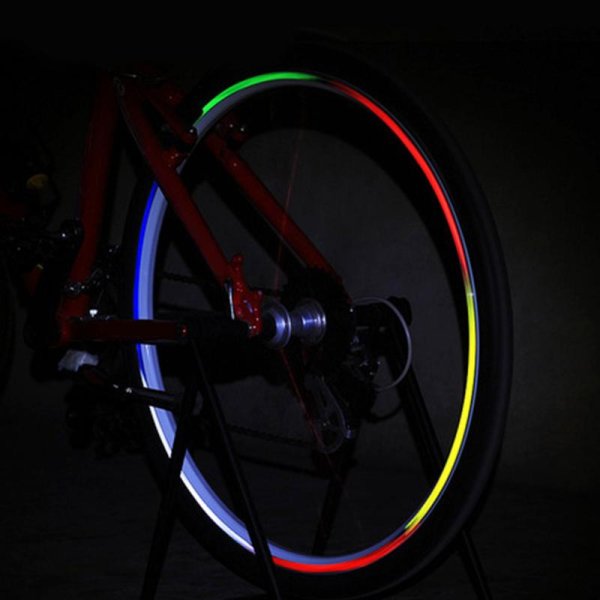 Светоотражающие наклейки на обод колеса велосипеда