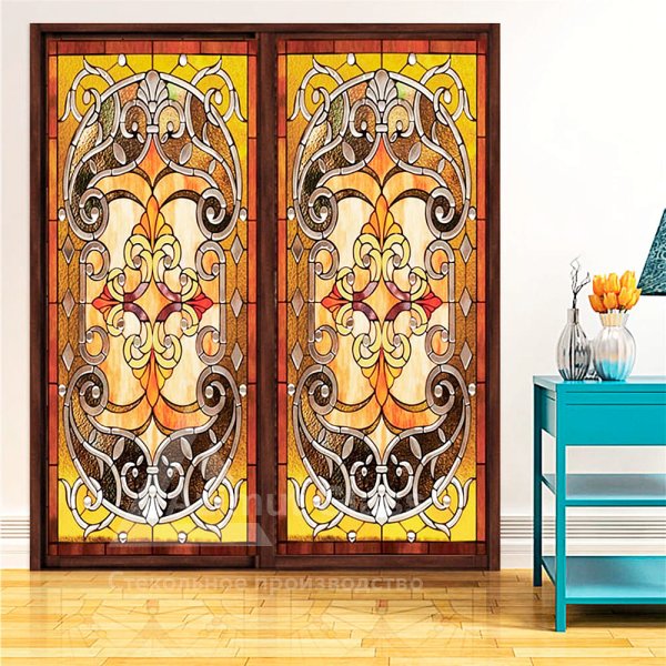 Шкаф с витражными стеклами