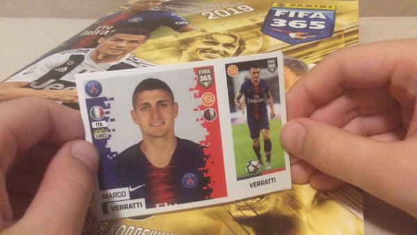 Наклейки футбол 2019 Panini