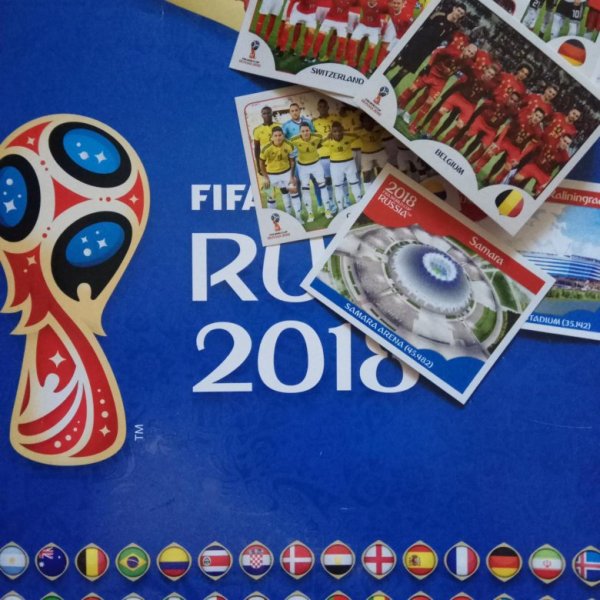 Panini наклейки футбол