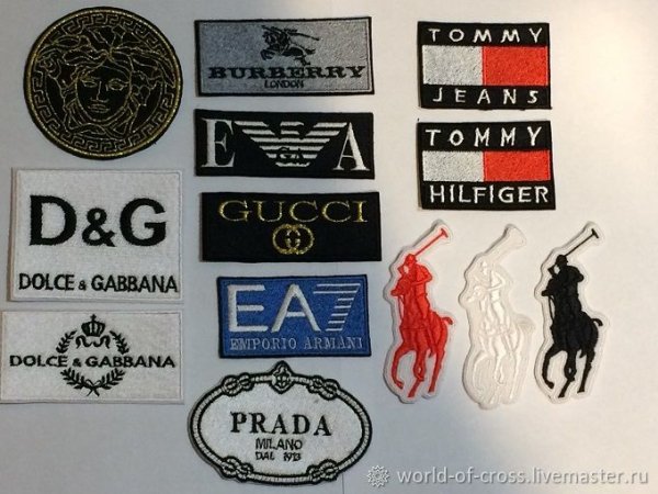 Товарный ярлык на одежде