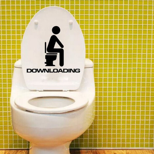 Надпись на крышке унитаза