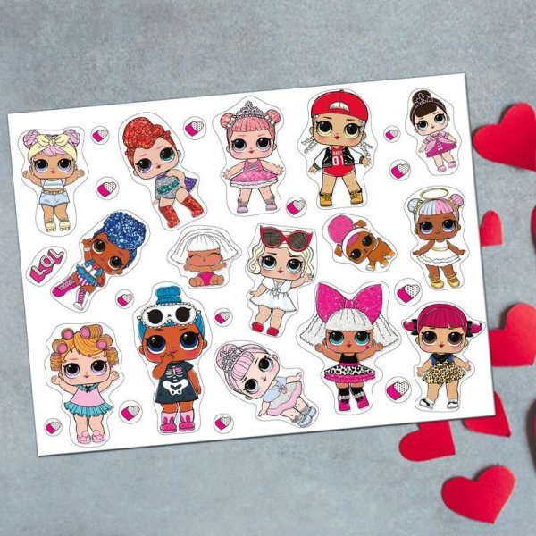 С наклейками ЛОЛ