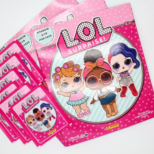 С наклейками ЛОЛ