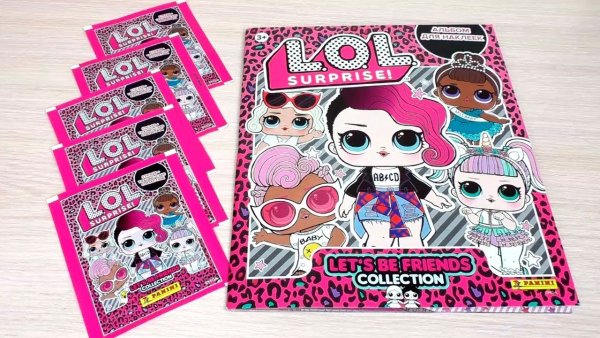 Panini наклейки lol Surprise