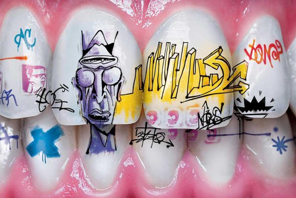 Акулья пасть на самолёте