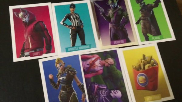 Альбом для карточки ФОРТНАЙТ Панини