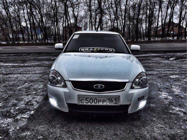 Наклейки на приору на лобовое